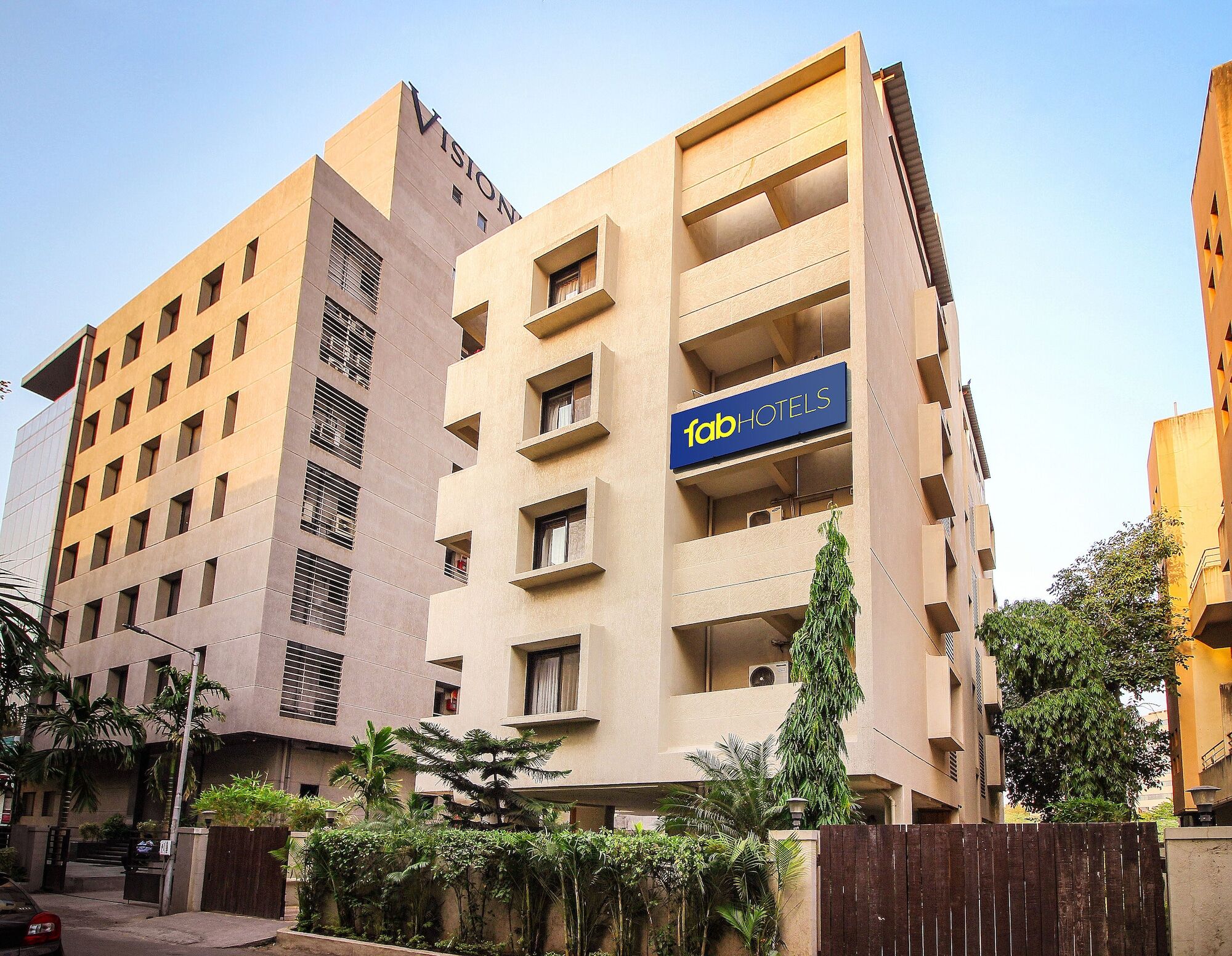 Fabhotel Home Away Homes Viman Nagar Pune Exterior photo